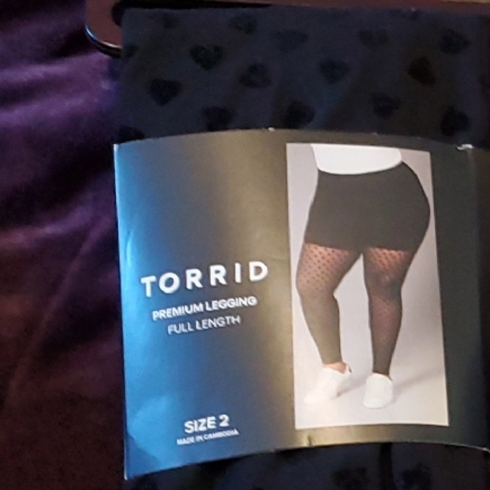 Torrid Black Heart Pattern Leggings